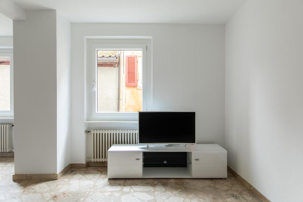 Rose Apartment By Quokka 360 - Refined Two-Bedroom Apartment With Garden Lugano Exteriör bild