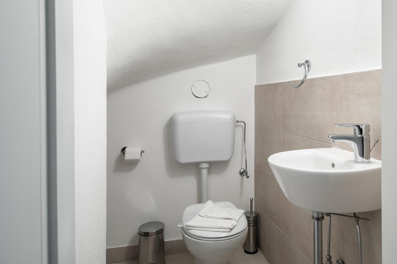 Rose Apartment By Quokka 360 - Refined Two-Bedroom Apartment With Garden Lugano Exteriör bild